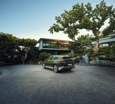 New Enyaq Basis 2025 Family Home Static